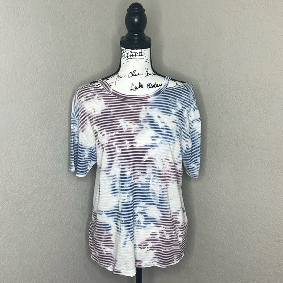 T.La Tops - 700 - T.LA Anthropologie NWT Blue/Purple Short Sleeve Top, Size Small